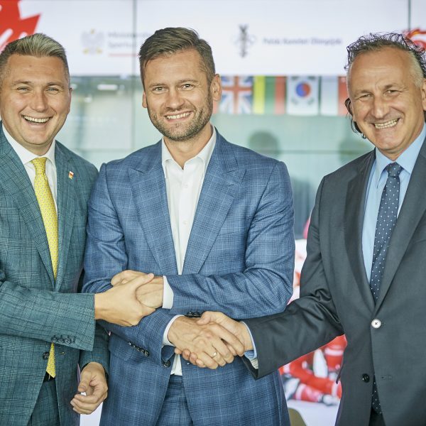 Polski hokej wraca do elity, wsparcie PKOl i MSiT