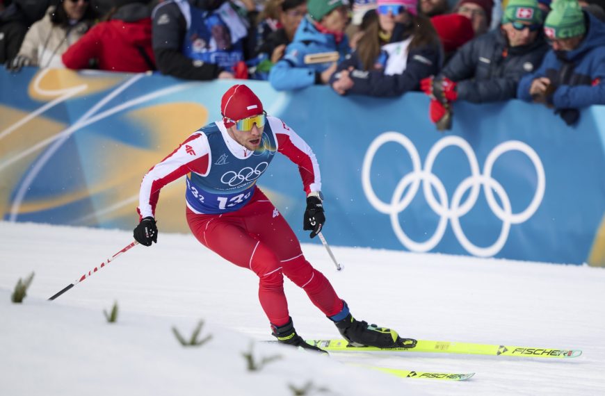 Dominik Bury 12. w biegowym mass starcie