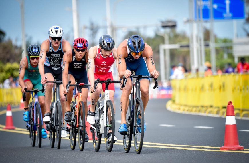 Kuba Gajda piąty w triathlonowym Pucharze Świata w Meksyku